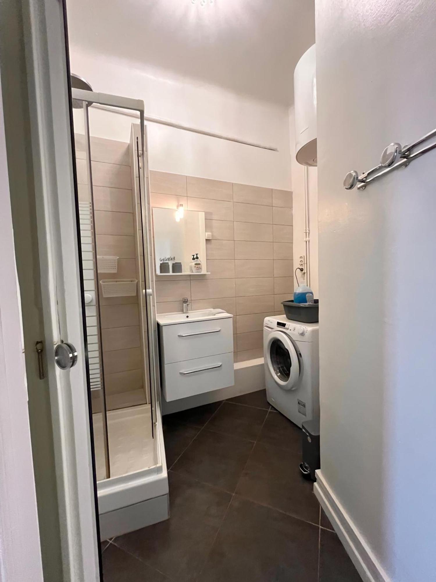 Apartment Cosy Avec Clim A 5 Min De La Gare Tgv Toulon